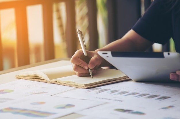 Maximizing Profit Growth: The Role of Insurance in Active Income Strategies